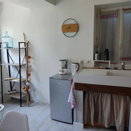Apartment Marans : Sejour Au Calme *